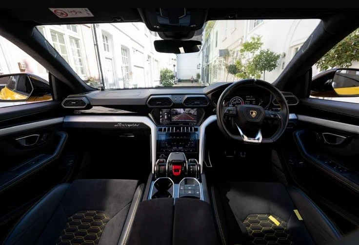 Interior 3
